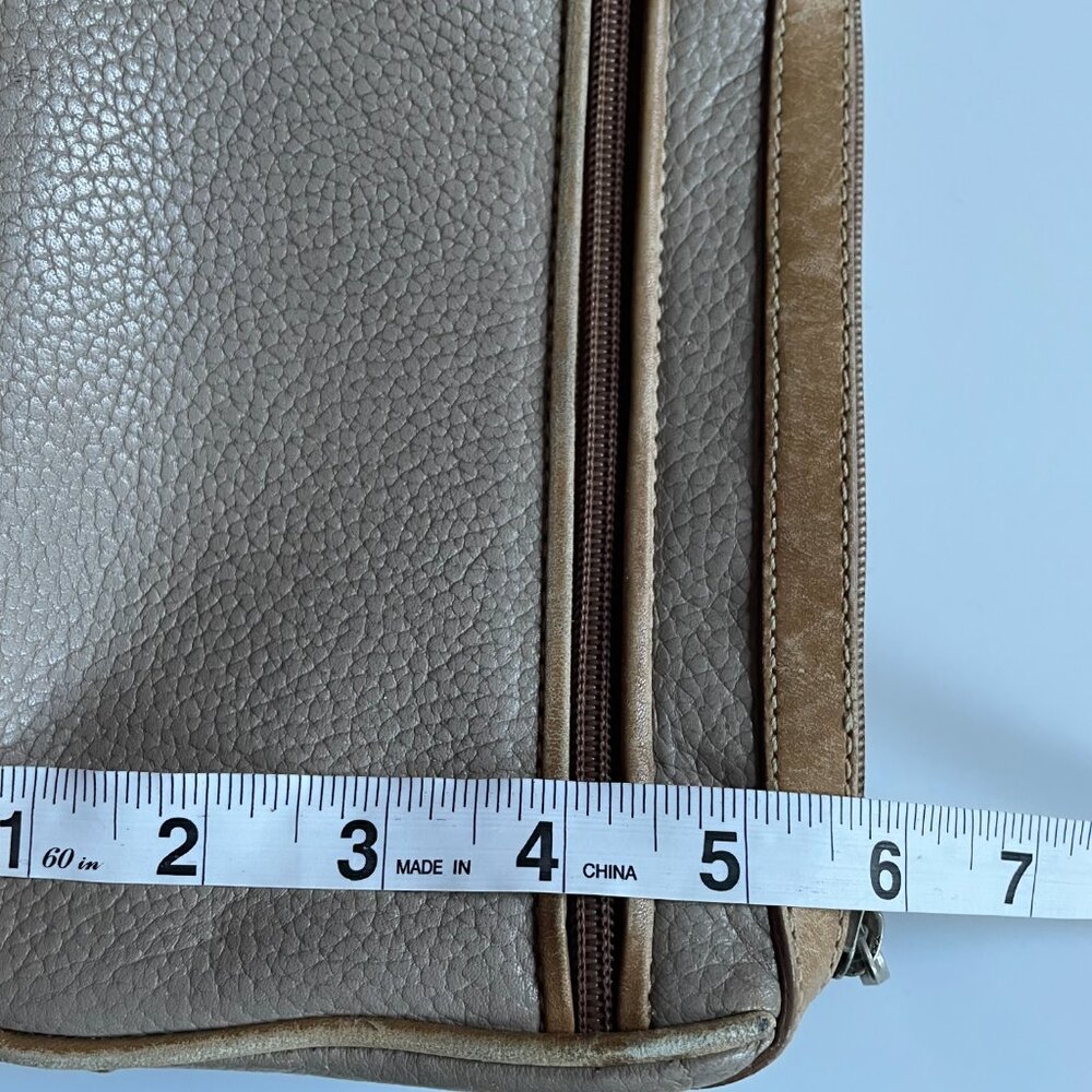 Vtg Liz Claiborne Pebbled Leather Crossbody Bag - Mushroom Taupe Grey - Picture 14 of 14